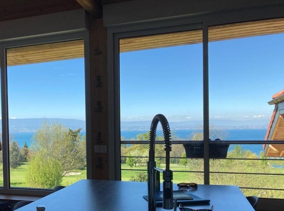 Appartement Vue Sur Le Golf Et Le Lac Leman Publier Esterno foto